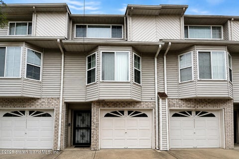 Homes For Rent - 33 Linda Lane<br/> Richmond County, Staten Island, NY 10312