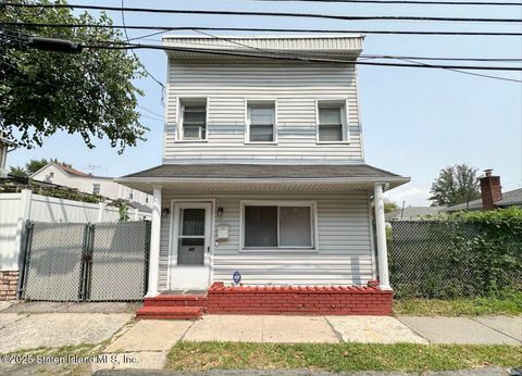 Photo of 49 Steuben Street, Staten Island, NY 10304 (MLS # 2600664)