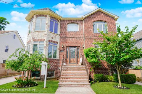Multifamily For Sale - 254 Wood Avenue<br/> Staten Island, NY 10307