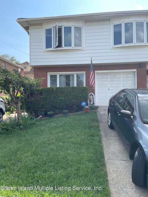 Photo of 120 Renwick Avenue, Staten Island, NY 10301 (MLS # 1163481)