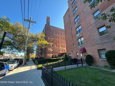 Photo of 100 Colfax Avenue #6h, Staten Island, NY 10306 (MLS # 2504690)
