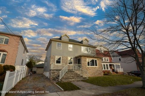 Photo of 269 Brighton Street, Staten Island, NY 10307 (MLS # 1159814)