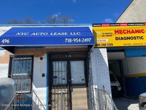 Photo of 496 Mosel Avenue, Staten Island, NY 10304 (MLS # 1160614)