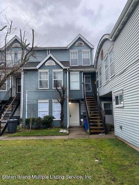 Photo of 52 Pond Way #A, Staten Island, NY 10303 (MLS # 2400514)