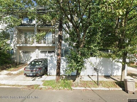 Photo of 247 Pacific Avenue, Staten Island, NY 10312 (MLS # 2600508)