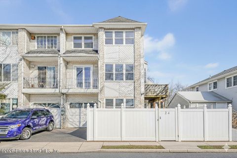 Photo of 247 Pacific Avenue, Staten Island, NY 10312 (MLS # 2600508)