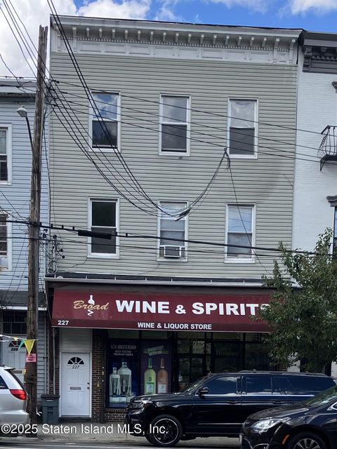 Photo of 227 Broad Street, Staten Island, NY 10304 (MLS # 2506039)