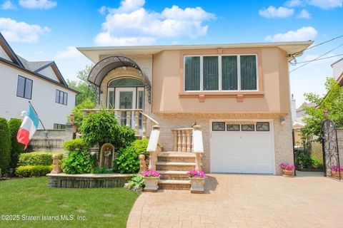 Photo of Staten Island, NY 10312 (MLS # 2503350)