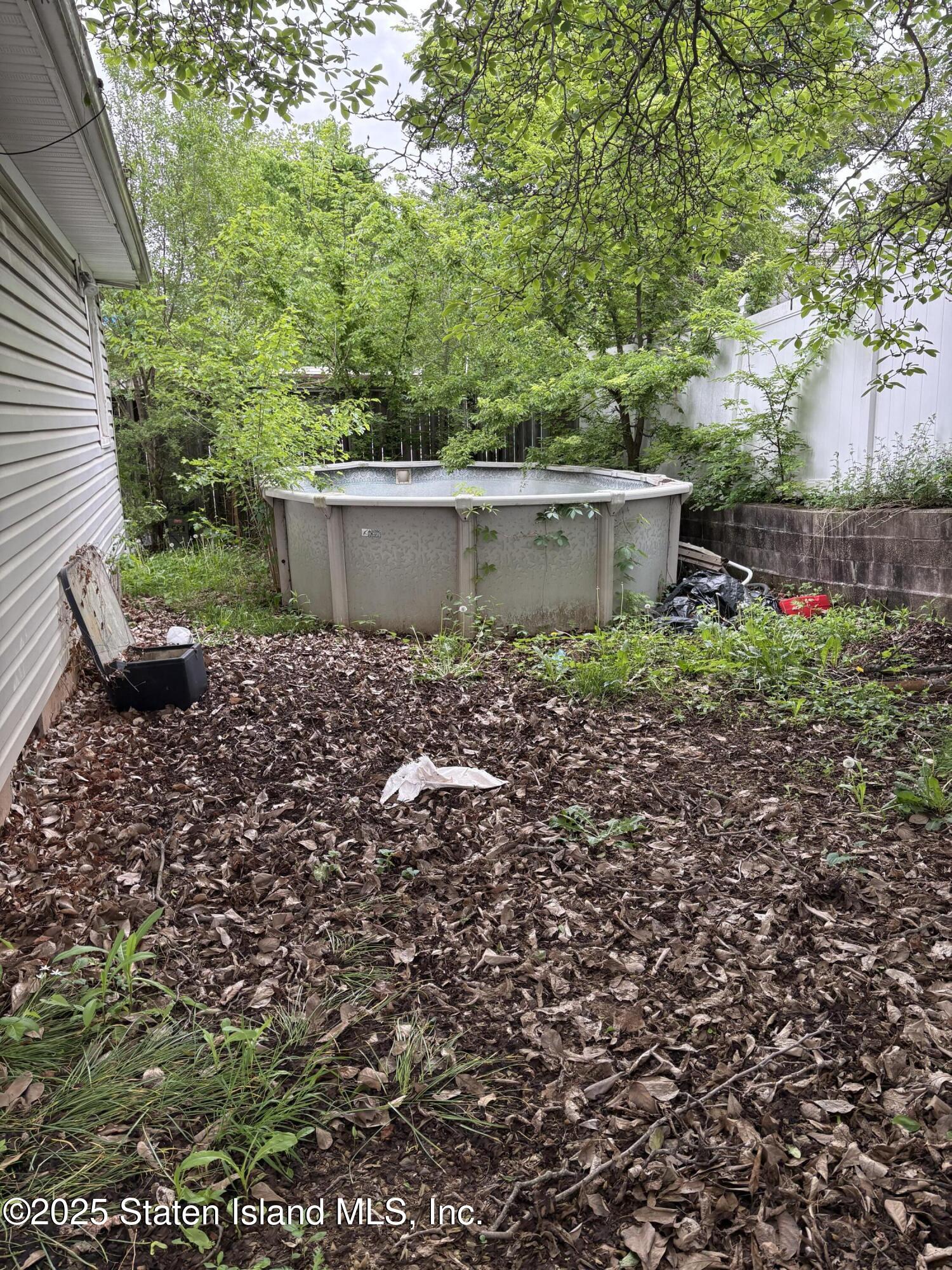 305 Livermore Avenue, Staten Island, New York image 4