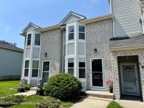 Photo of 164 Rosedale Avenue, Staten Island, NY 10312 (MLS # 2503178)