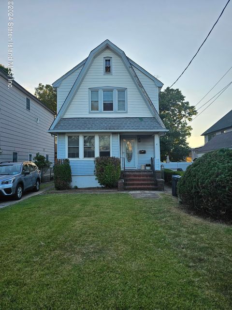 Photo of 8 Satterlee Street, Staten Island, NY 10307 (MLS # 2405317)