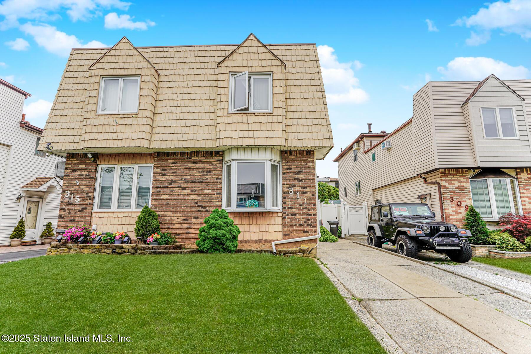 311 Brookfield Avenue, Staten Island, New York image 2