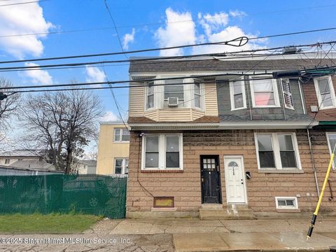 Photo of 1418 Castleton Ave Ave, Staten Island, NY 10302 (MLS # 2504776)