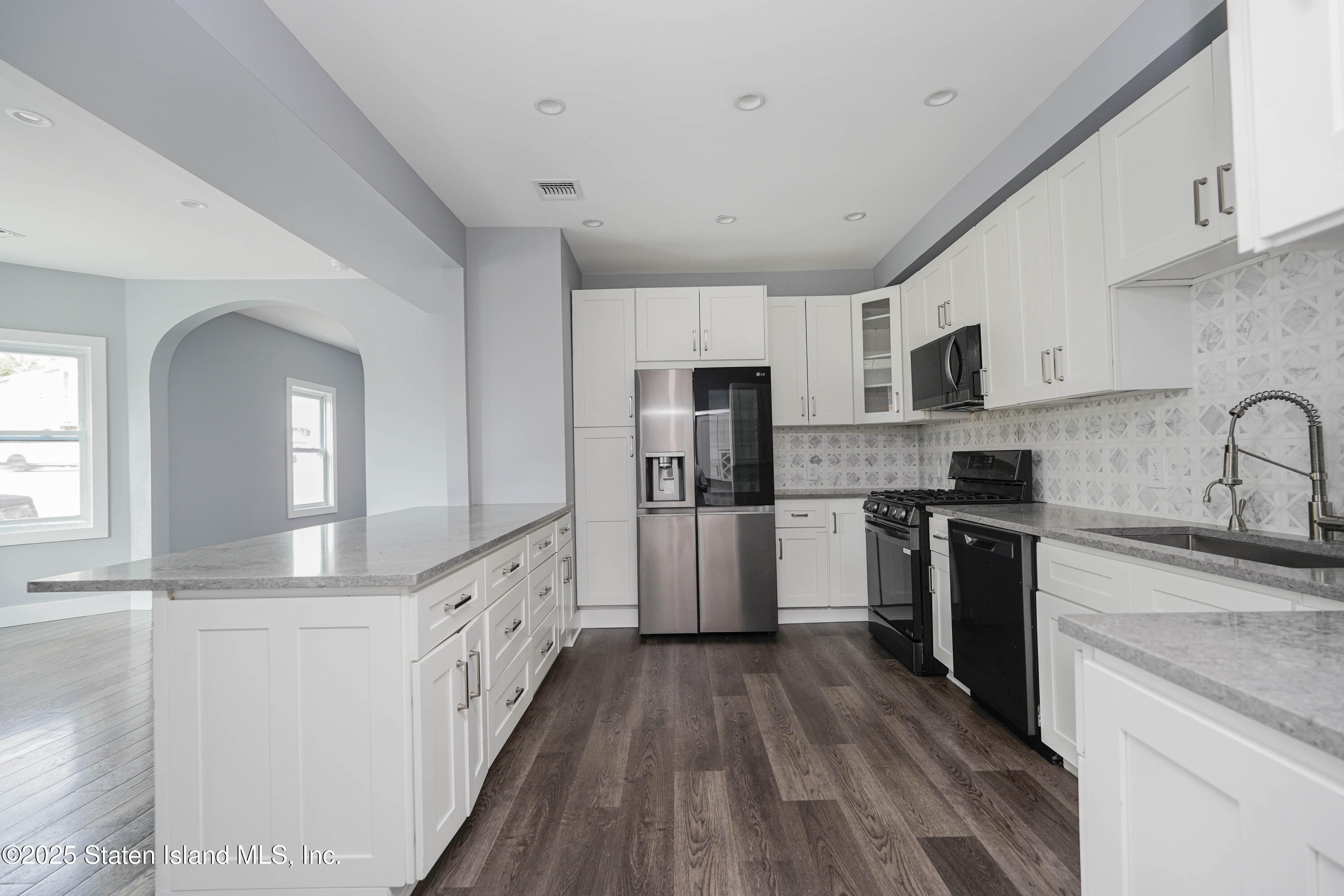 2 Bionia Avenue, Staten Island, New York image 19