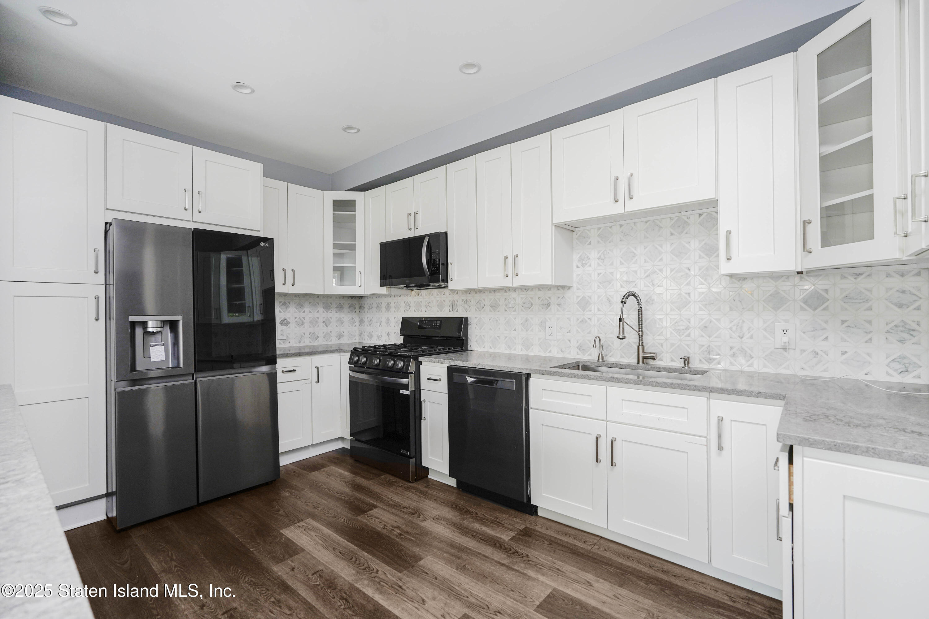 2 Bionia Avenue, Staten Island, New York image 18