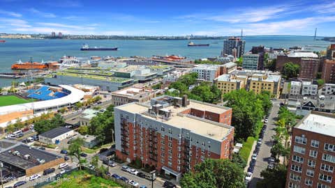 Photo of 36 Hamilton Avenue #3p, Staten Island, NY 10301 (MLS # 2604099)