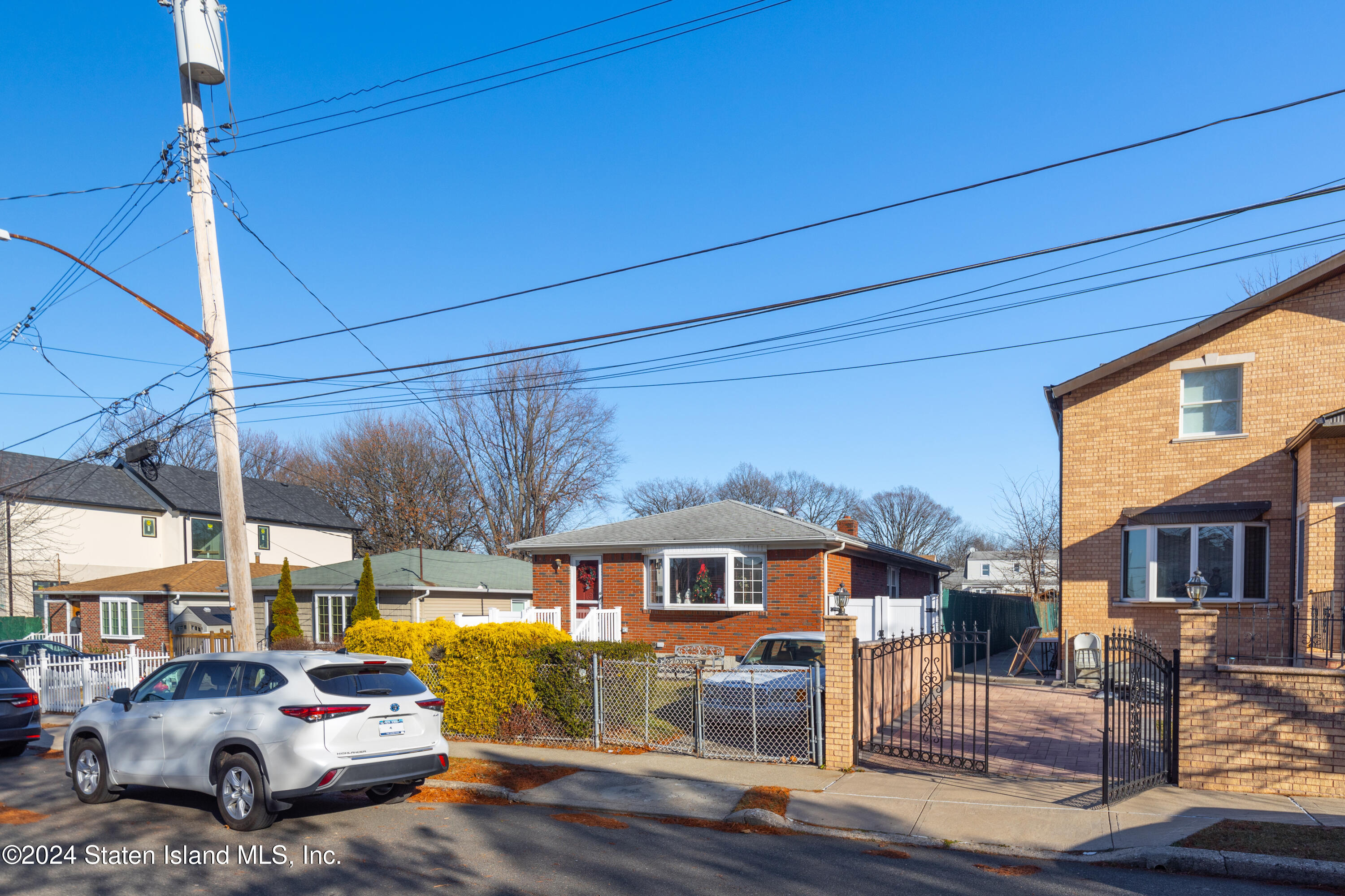 47 Suffolk Avenue, Staten Island, New York image 5