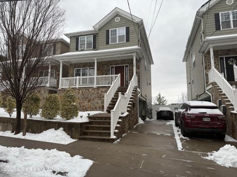 Photo of 129 Benziger Avenue, Staten Island, NY 10301 (MLS # 2500800)
