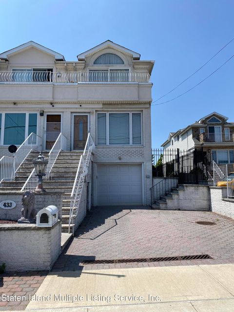 Photo of 433 Father Capodanno Boulevard, Staten Island, NY 10305 (MLS # 1162074)