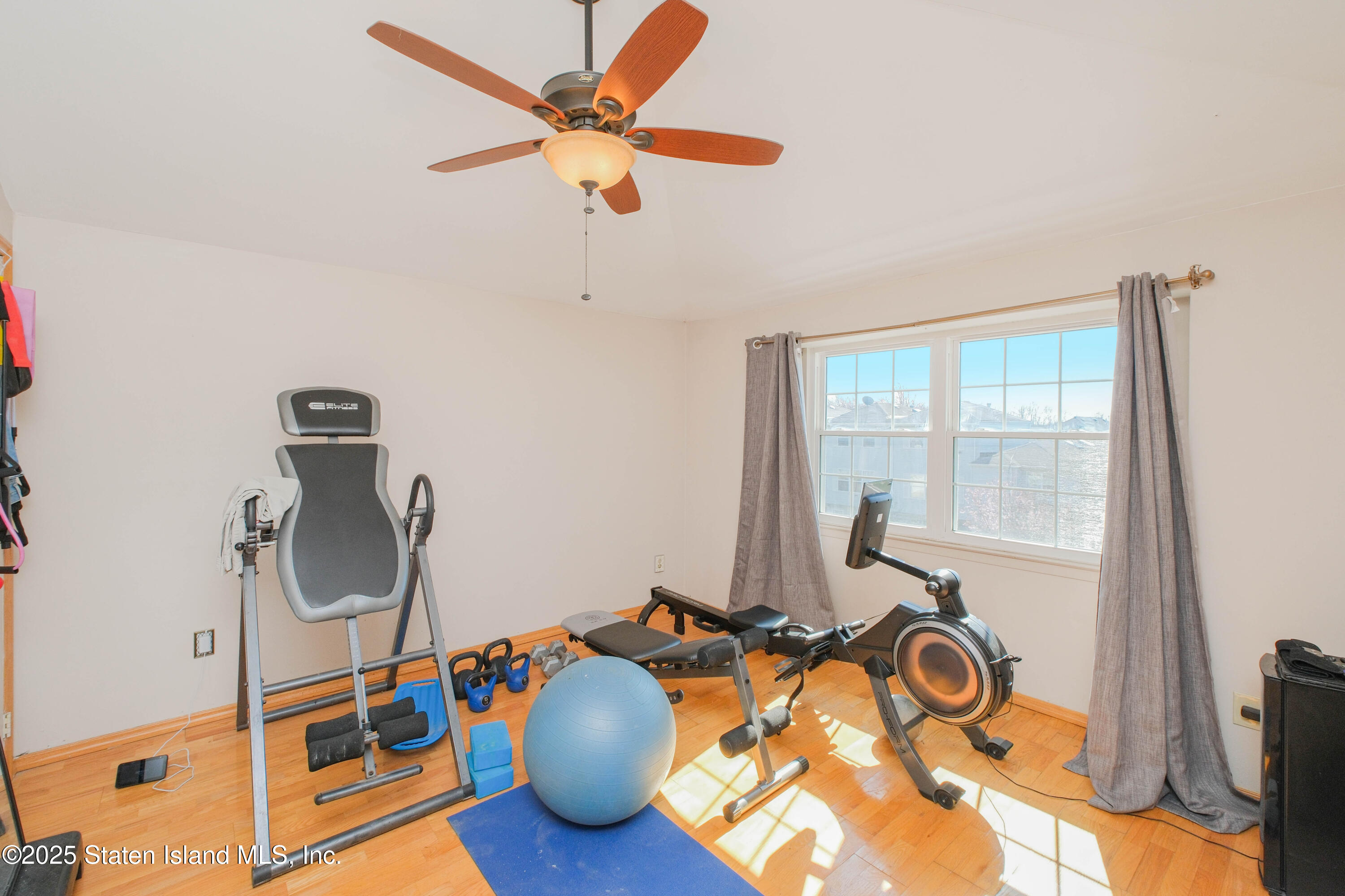 106 Lorraine Loop, Staten Island, New York image 29