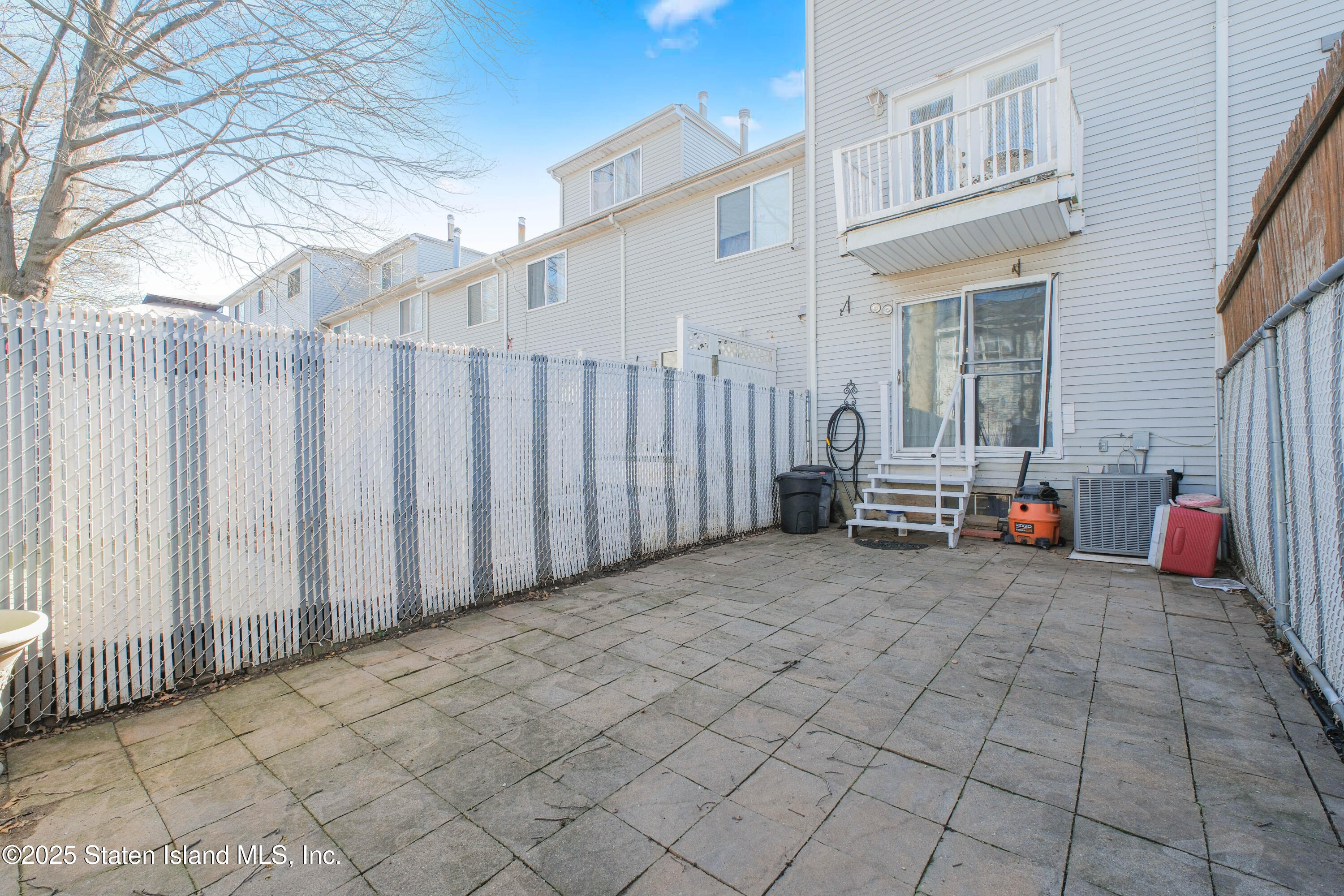 106 Lorraine Loop, Staten Island, New York image 37