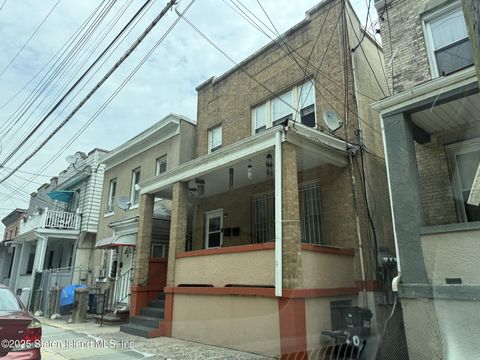 Photo of 70 Brighton Avenue, Staten Island, NY 10301 (MLS # 2504534)