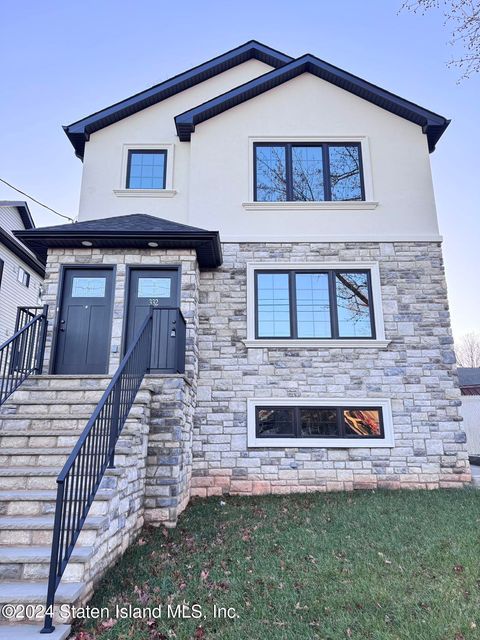 Photo of 322 Robinson Avenue, Staten Island, NY 10312 (MLS # 2406890)