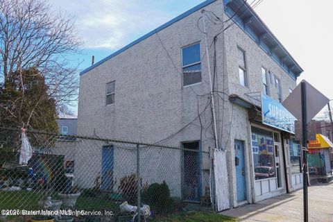 Photo of 243 Jewett Avenue, Staten Island, NY 10302 (MLS # 2503849)