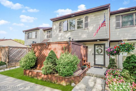 Photo of 26 Alcott Street #A, Staten Island, NY 10312 (MLS # 2505767)