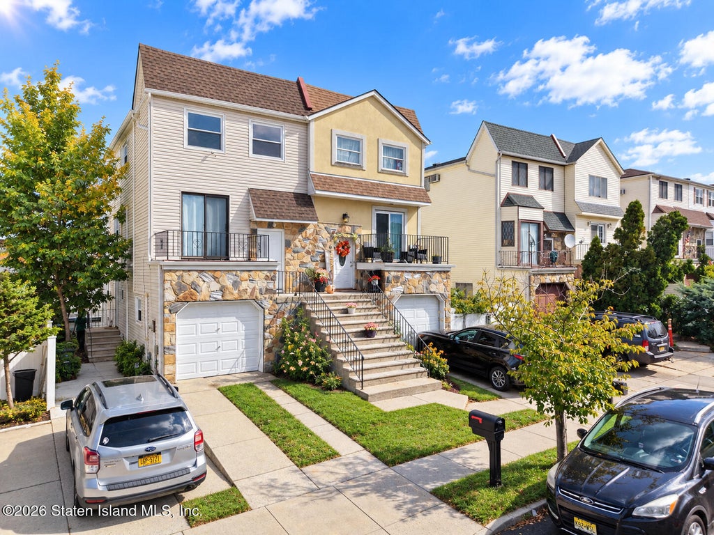 Photo of 163 Braisted Avenue, Staten Island, NY 10314 (MLS # 2605631)