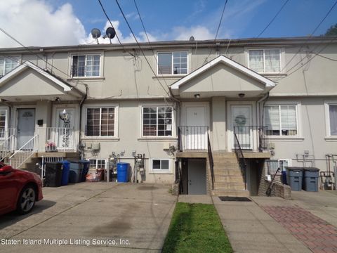 Photo of 72 South Avenue, Staten Island, NY 10303 (MLS # 1163015)