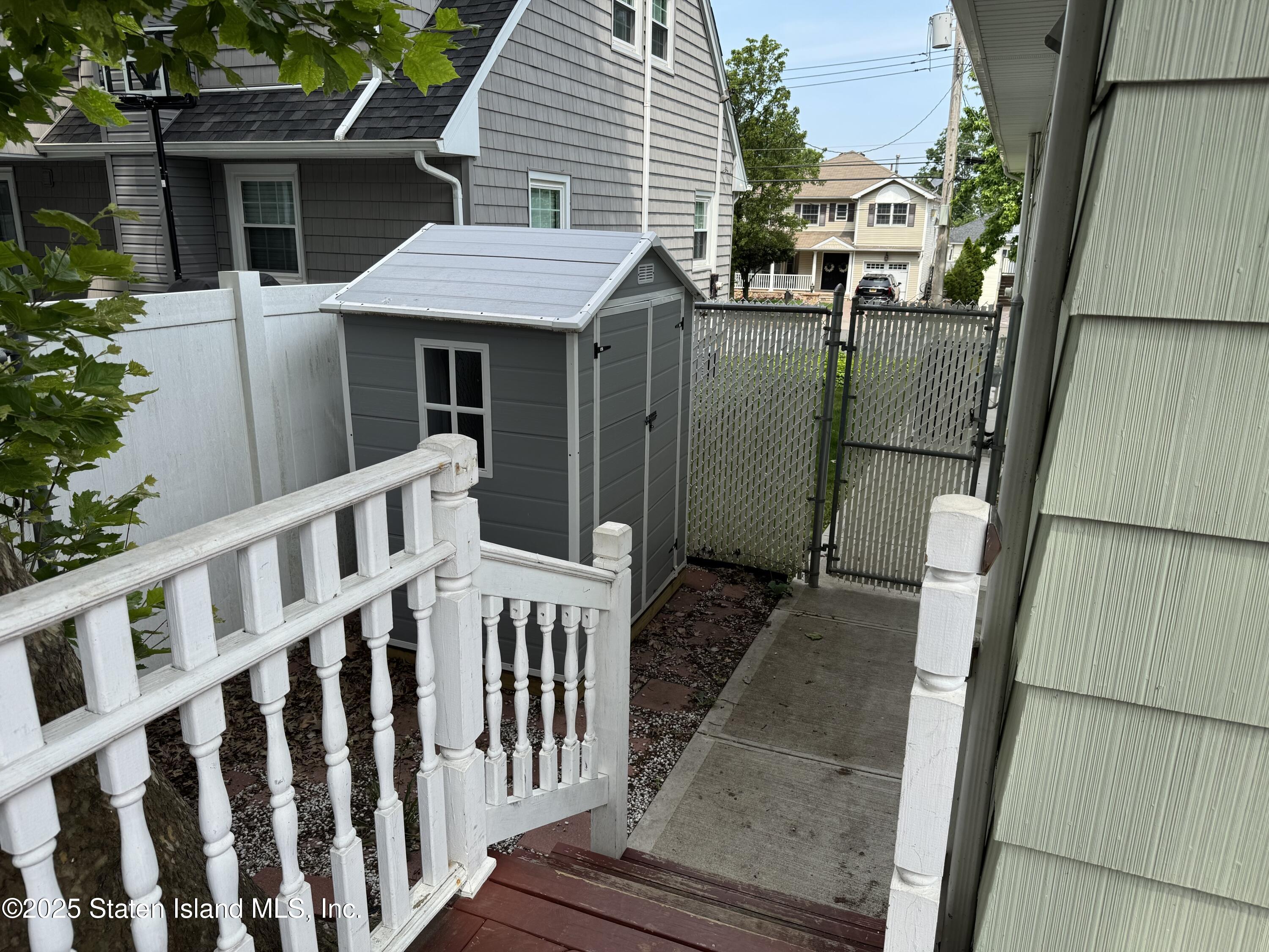 126 Craig Avenue, Staten Island, New York image 28