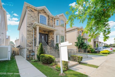 Photo of 618 Rathbun Avenue, Staten Island, NY 10312 (MLS # 2504901)