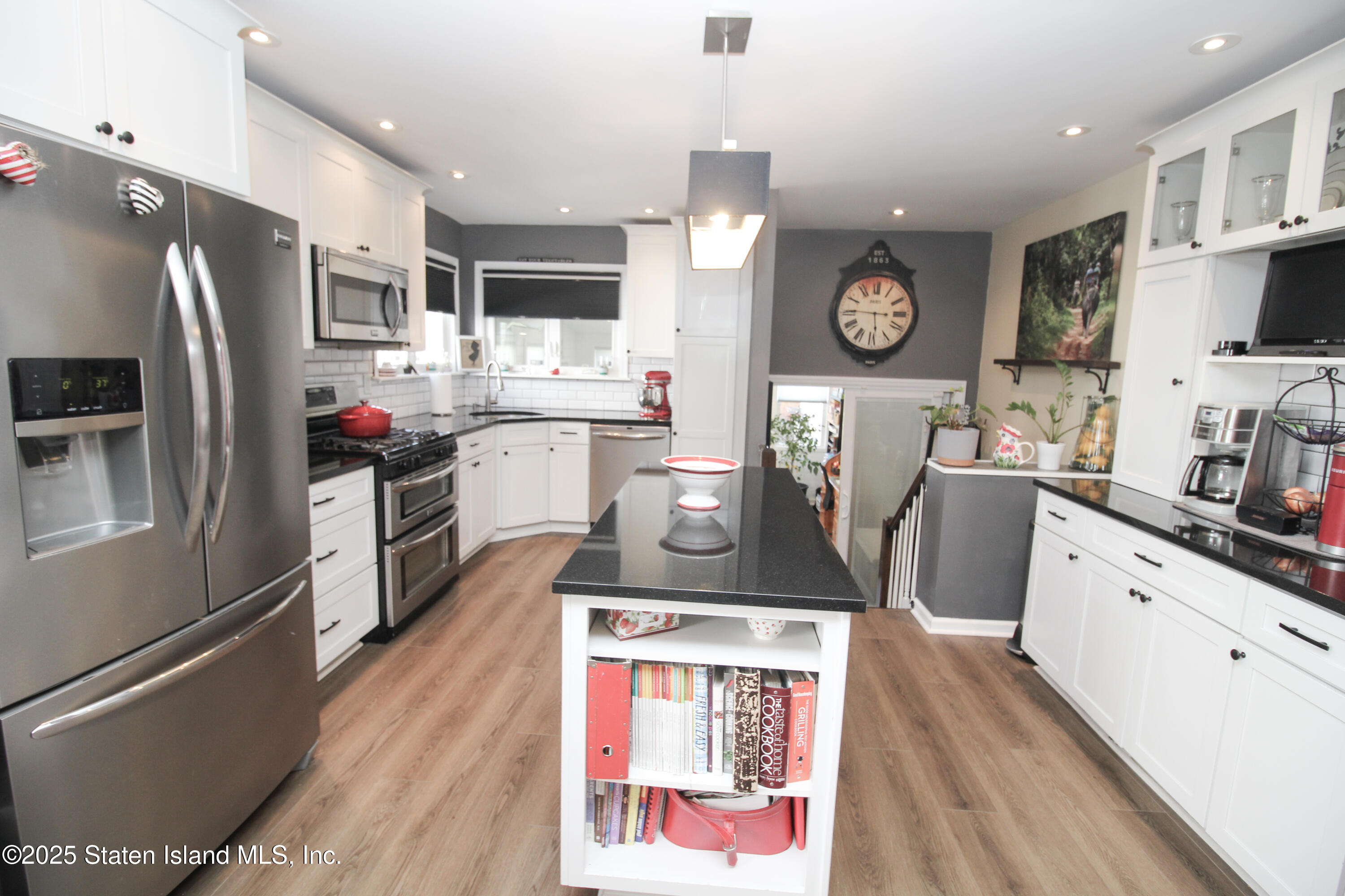 175 Park Drive, Staten Island, New York image 8