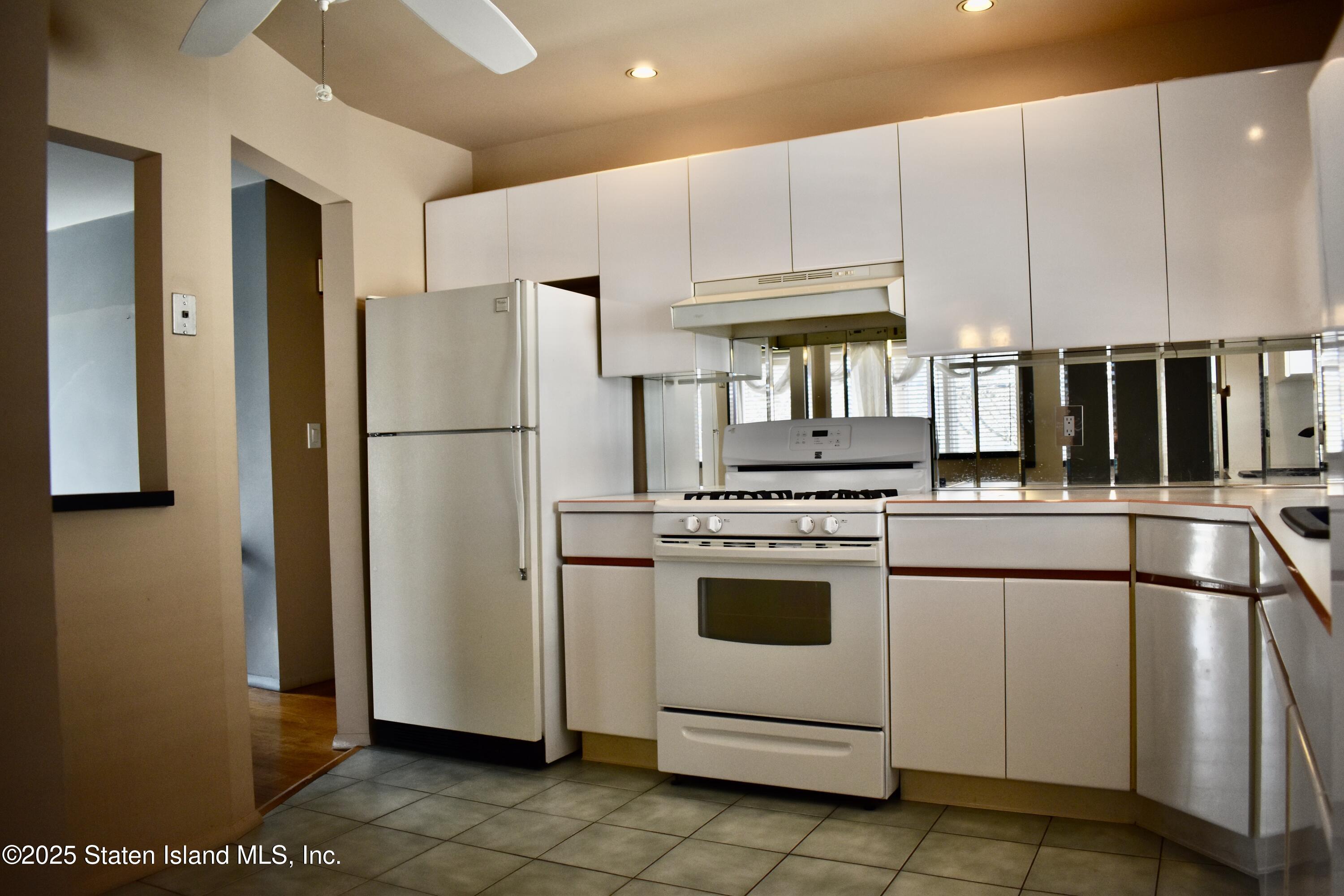 265 Milton Avenue, Staten Island, New York image 39