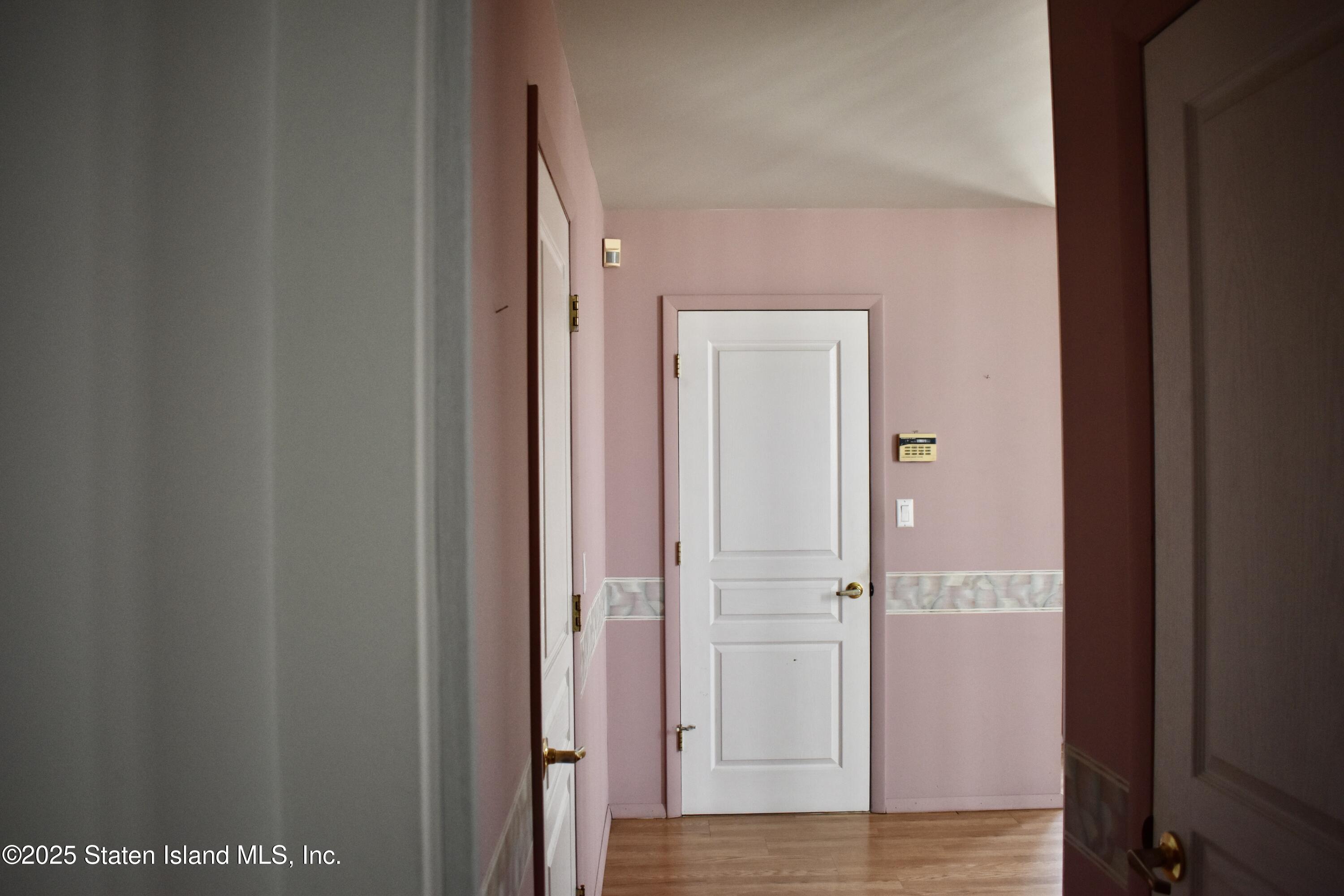 265 Milton Avenue, Staten Island, New York image 32