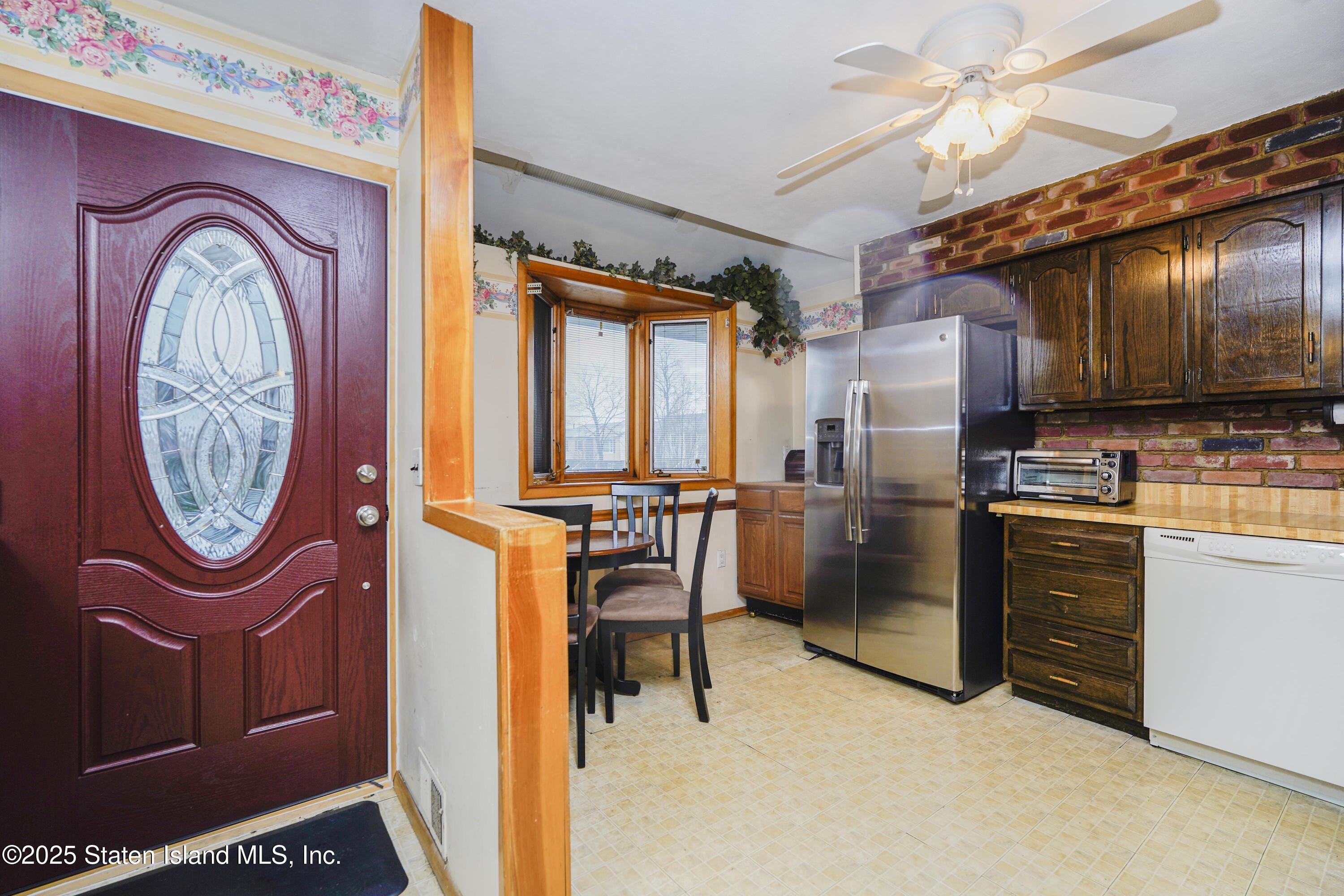 132 Annadale Road, Staten Island, New York image 3