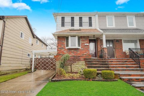 Photo of 132 Annadale Road, Staten Island, NY 10312 (MLS # 2501592)