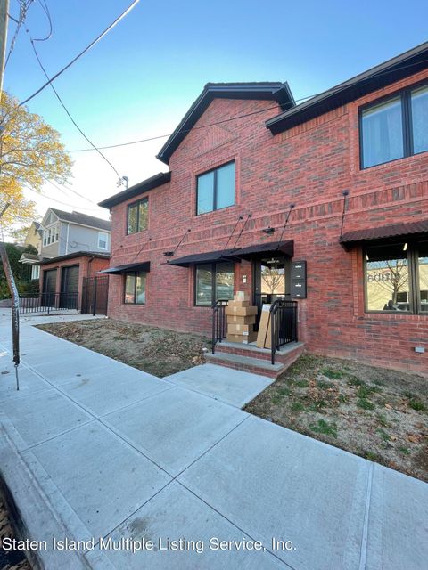 Photo of 8 Gansevoort Boulevard #1, Staten Island, NY 10314 (MLS # 1164708)