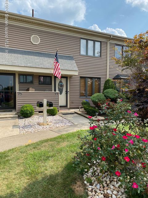 Photo of 77 Cypress Loop, Staten Island, NY 10309 (MLS # 2404349)