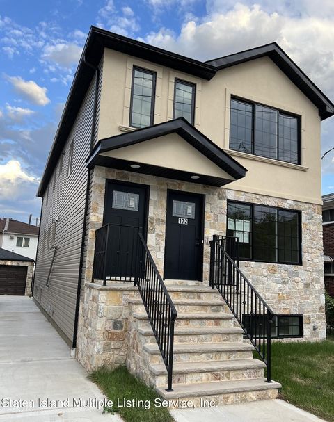 Photo of 172 Mill Road #1, Staten Island, NY 10306 (MLS # 1157860)