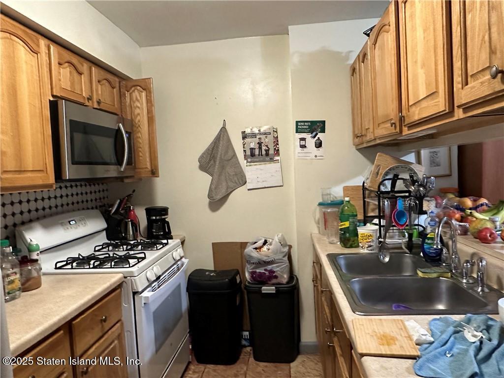 2868 W 25th Street, Brooklyn, New York image 4