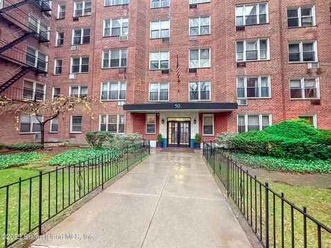 Photo of 50 Fort Place #B-5d, Staten Island, NY 10301 (MLS # 2506996)