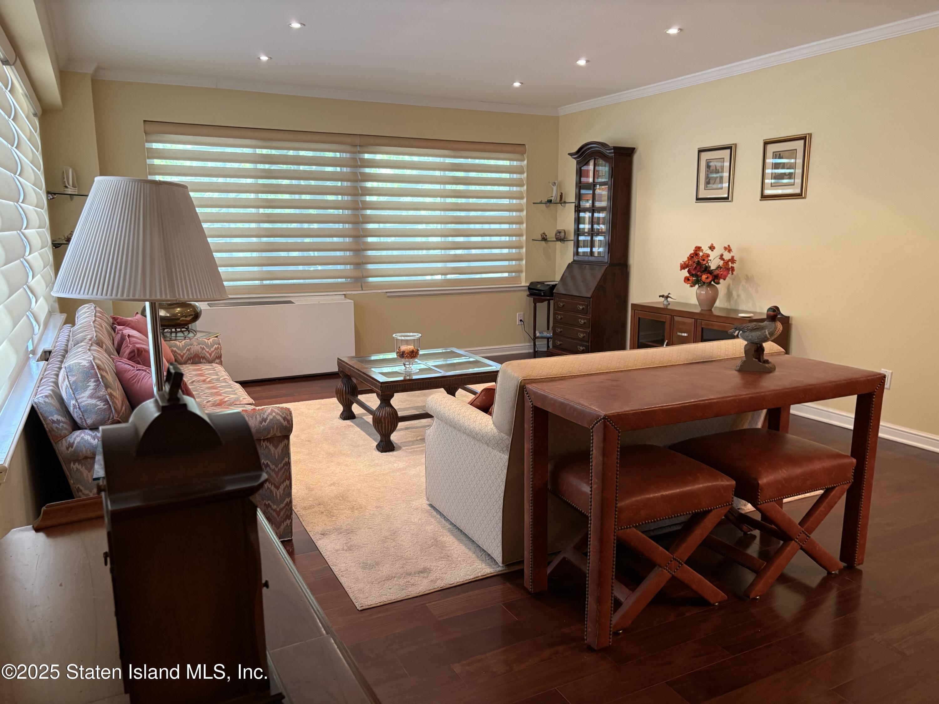 31 Hylan Boulevard #1B, Staten Island, New York image 3