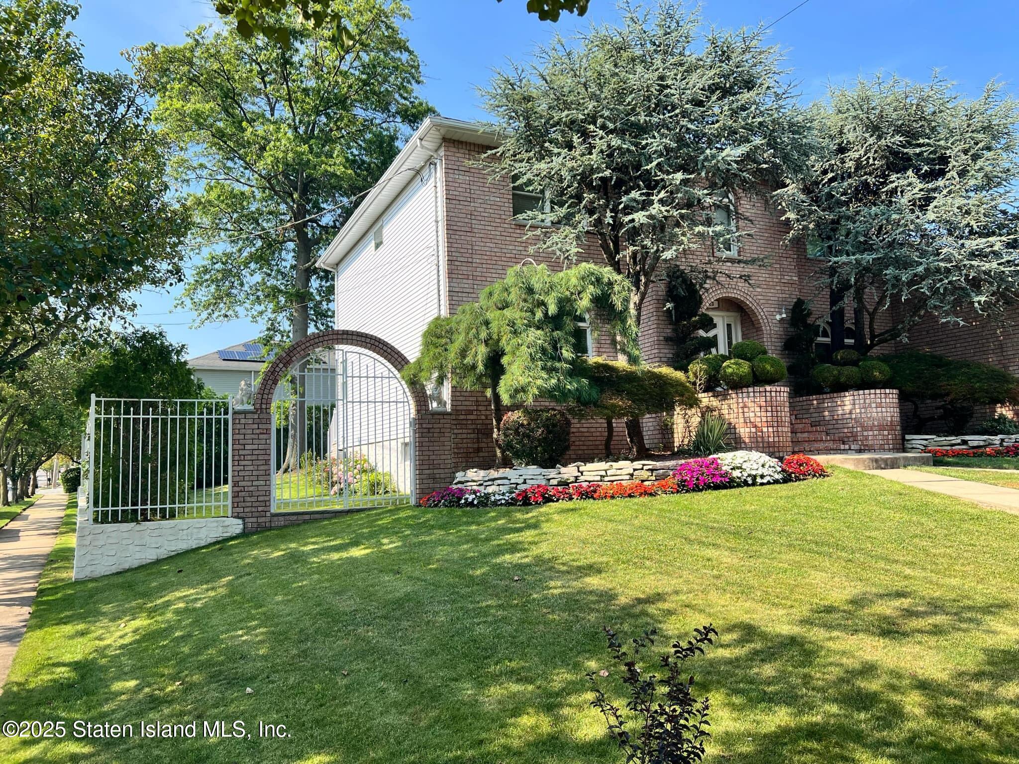 723 Ionia Avenue Ave, Staten Island, New York image 7