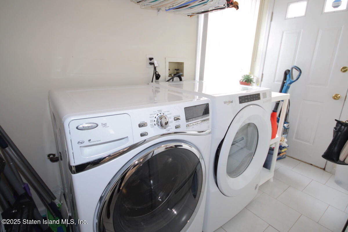 723 Ionia Avenue Ave, Staten Island, New York image 48