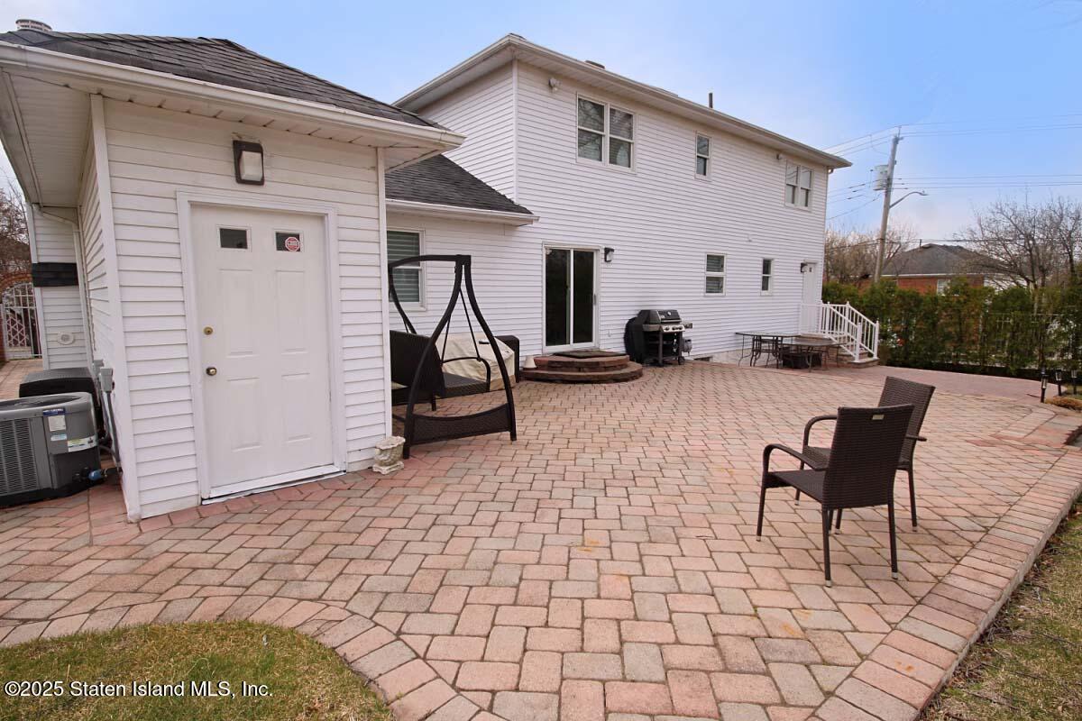 723 Ionia Avenue Ave, Staten Island, New York image 11