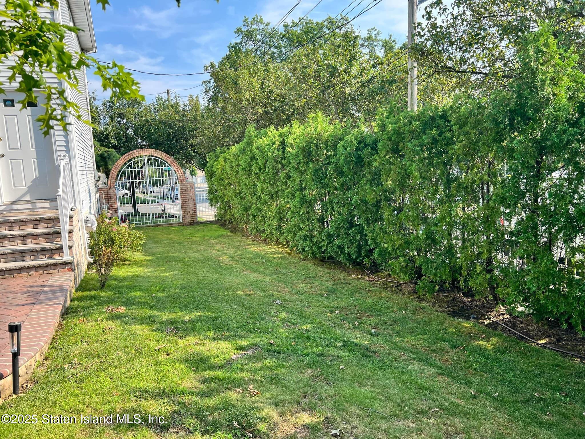723 Ionia Avenue Ave, Staten Island, New York image 18