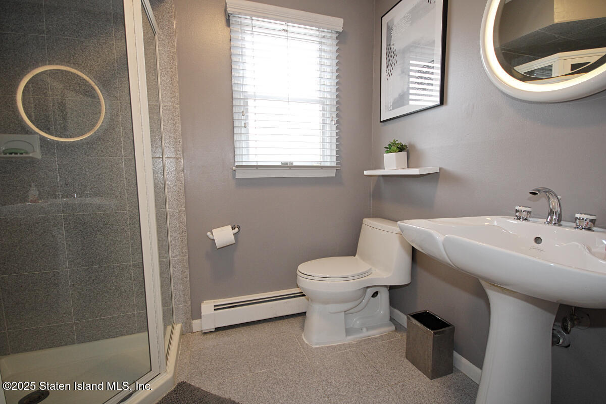 723 Ionia Avenue Ave, Staten Island, New York image 37