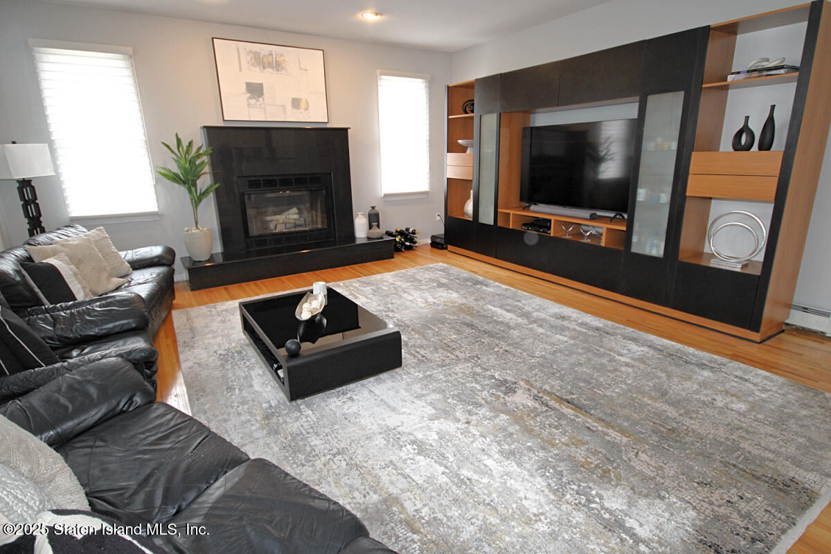 723 Ionia Avenue Ave, Staten Island, New York image 35
